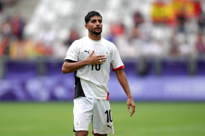 Report: Wolves, Rangers & Leicester among five teams to make offer for Egypt star